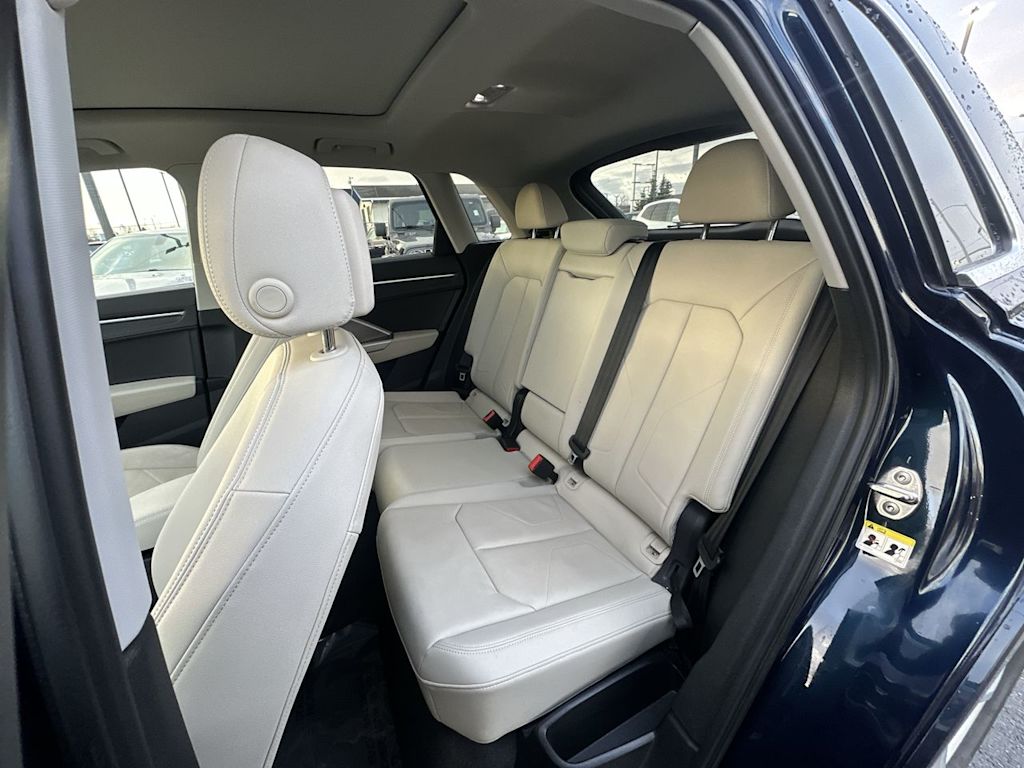 Thumbnail: 2020 Audi Q3 - 9