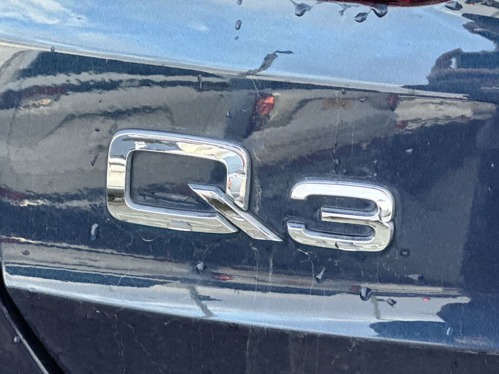Thumbnail: 2020 Audi Q3 - 24