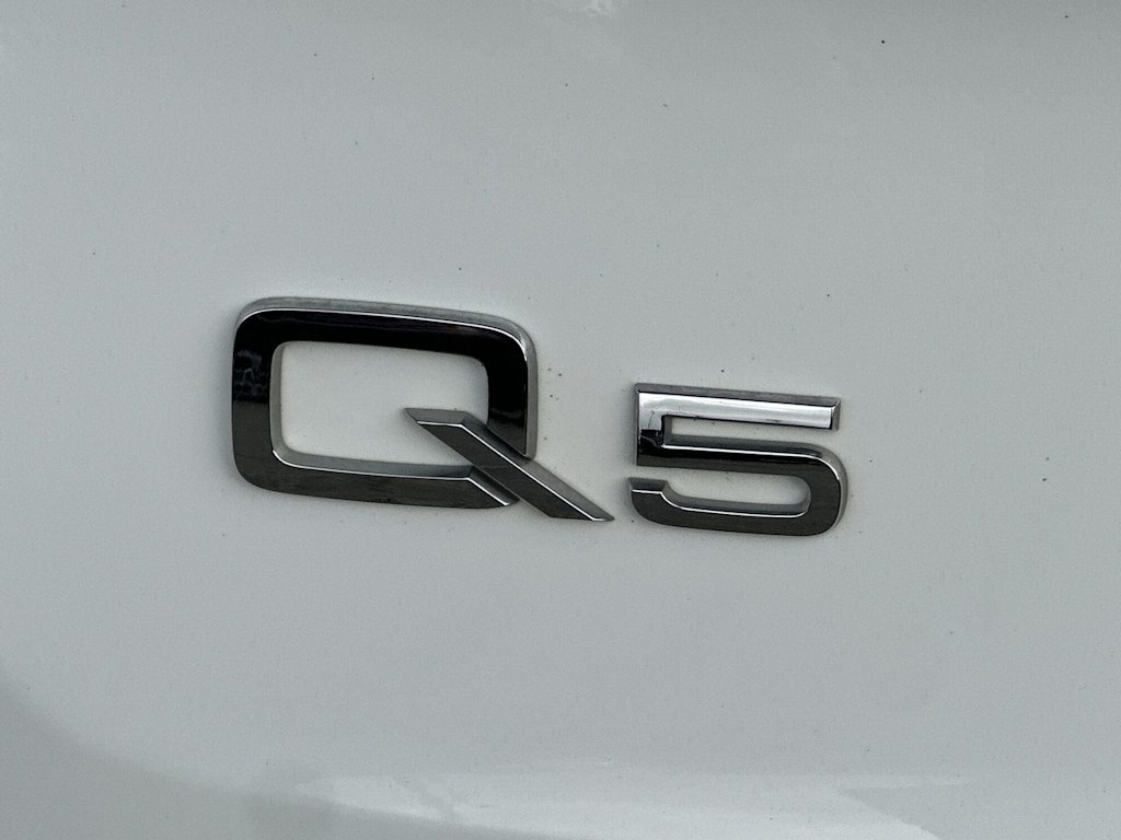 Thumbnail: 2023 Audi Q5 - 23