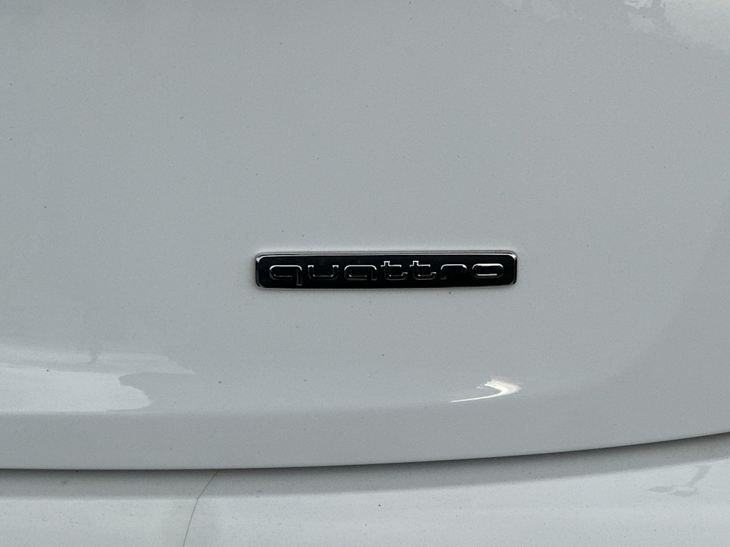 Thumbnail: 2023 Audi Q5 - 4