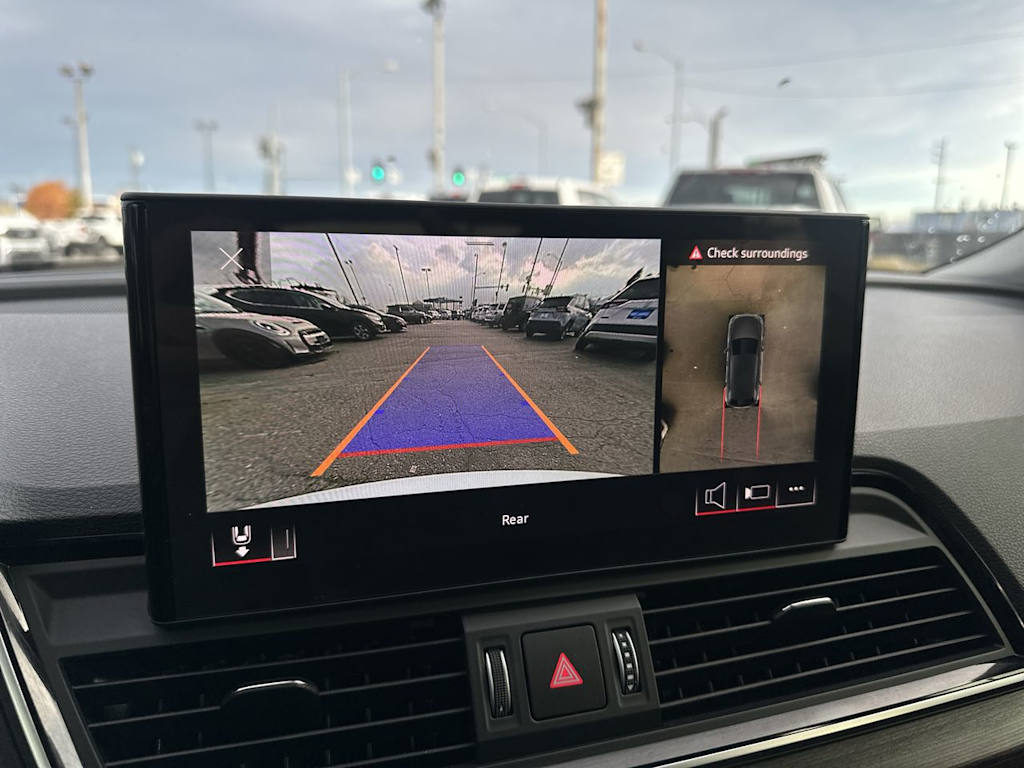 Thumbnail: 2023 Audi Q5 - 17