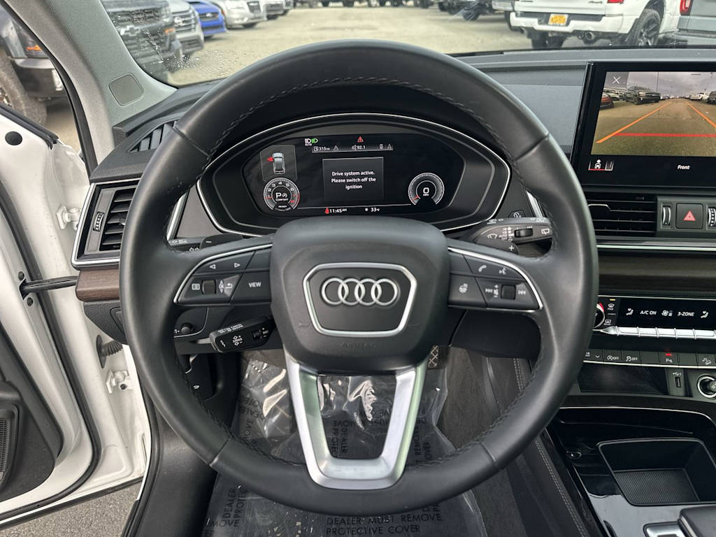 Thumbnail: 2023 Audi Q5 - 6