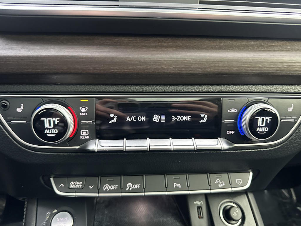 Thumbnail: 2023 Audi Q5 - 20