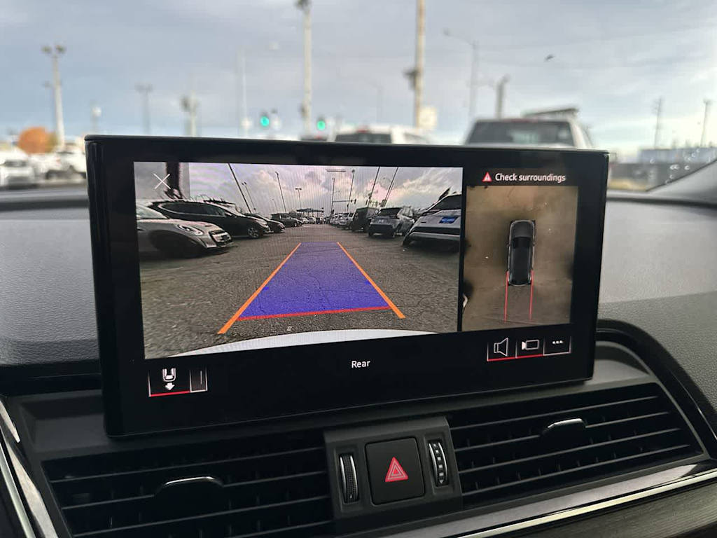 Thumbnail: 2023 Audi Q5 - 17