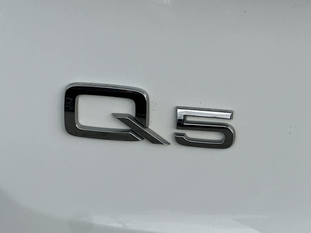 Thumbnail: 2023 Audi Q5 - 23