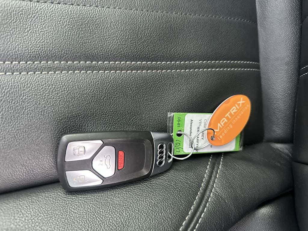 Thumbnail: 2023 Audi Q5 - 13