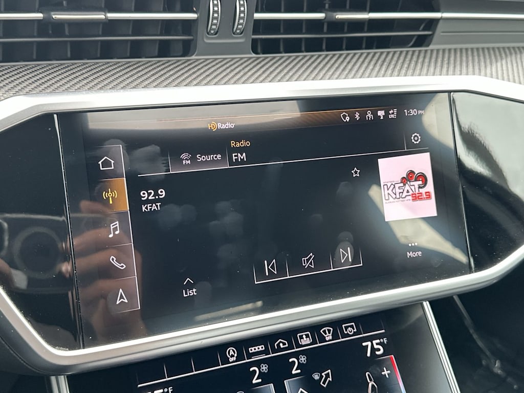 Thumbnail: 2022 Audi S6 - 11