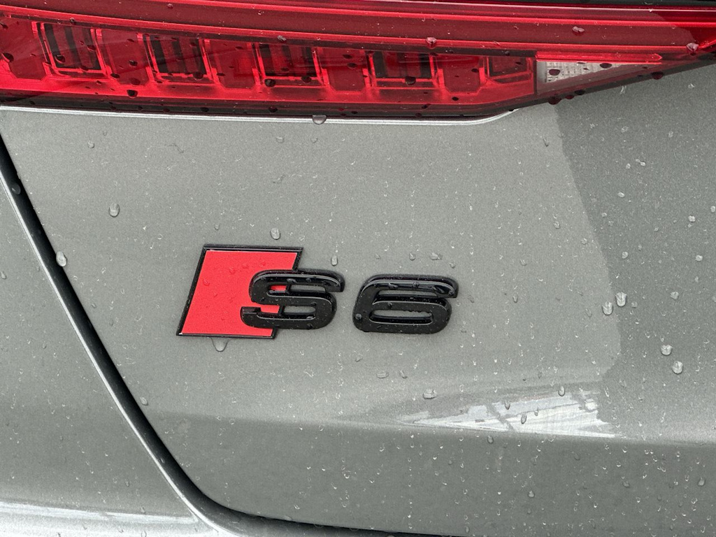 Thumbnail: 2022 Audi S6 - 4