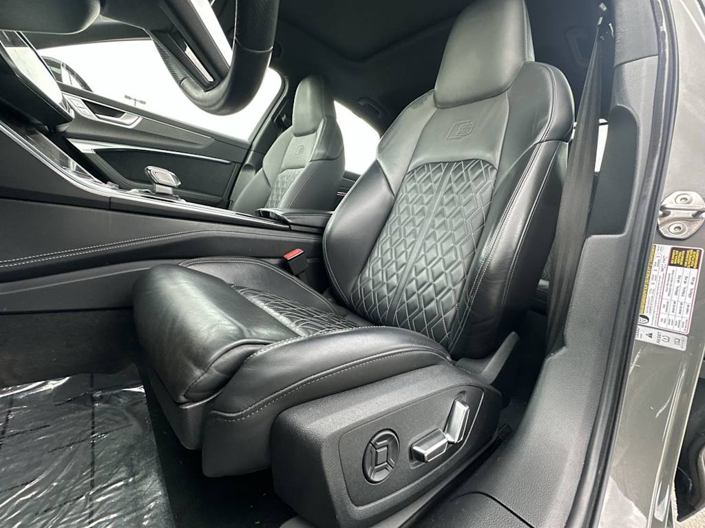 Thumbnail: 2022 Audi S6 - 8