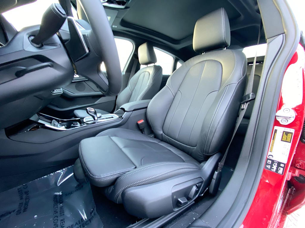 Thumbnail: 2024 BMW 2 Series - 7