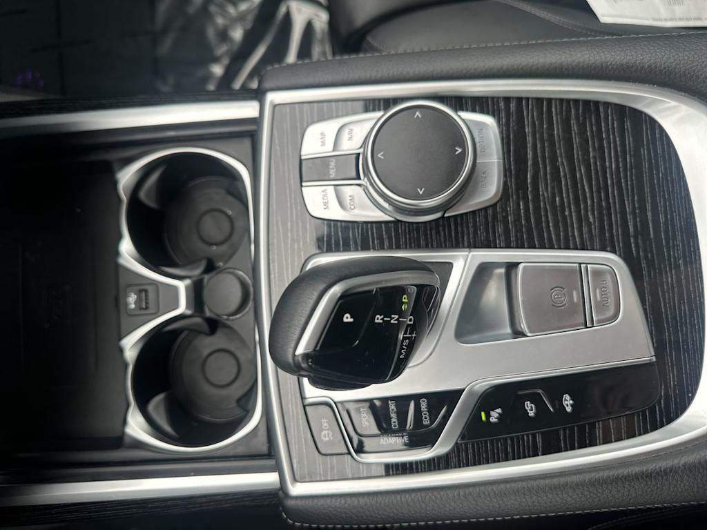Thumbnail: 2022 BMW 7 Series - 10
