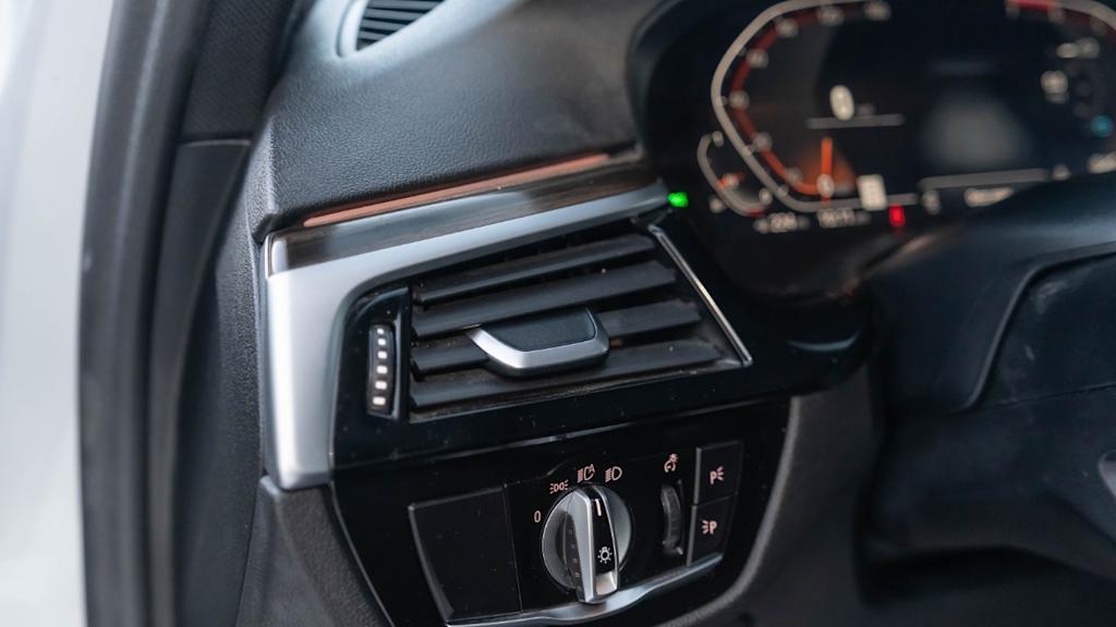 Thumbnail: 2020 BMW 5 Series - 38