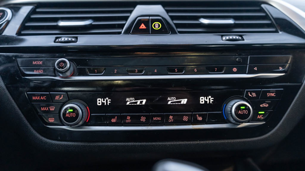 Thumbnail: 2020 BMW 5 Series - 28