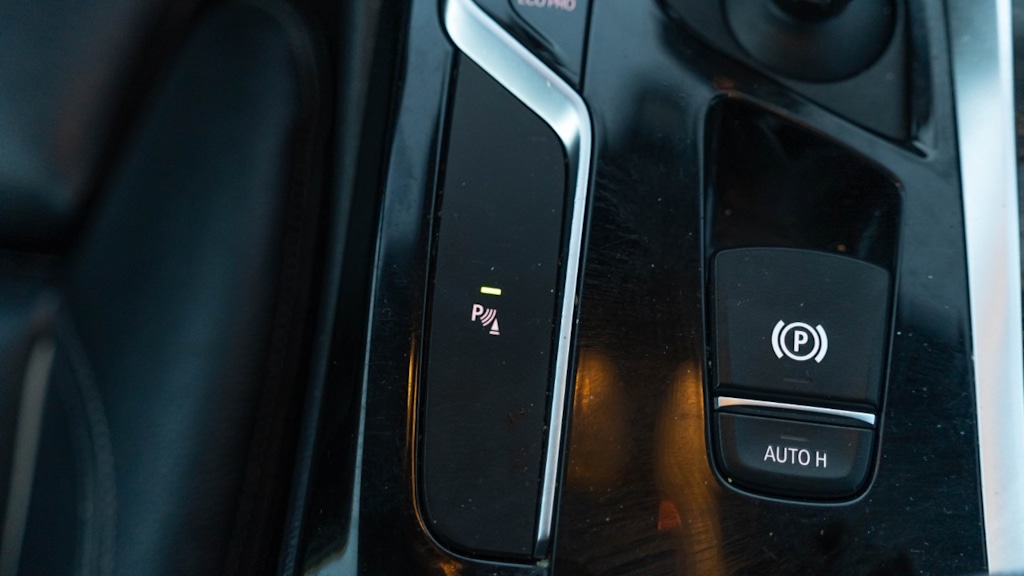 Thumbnail: 2020 BMW 5 Series - 25