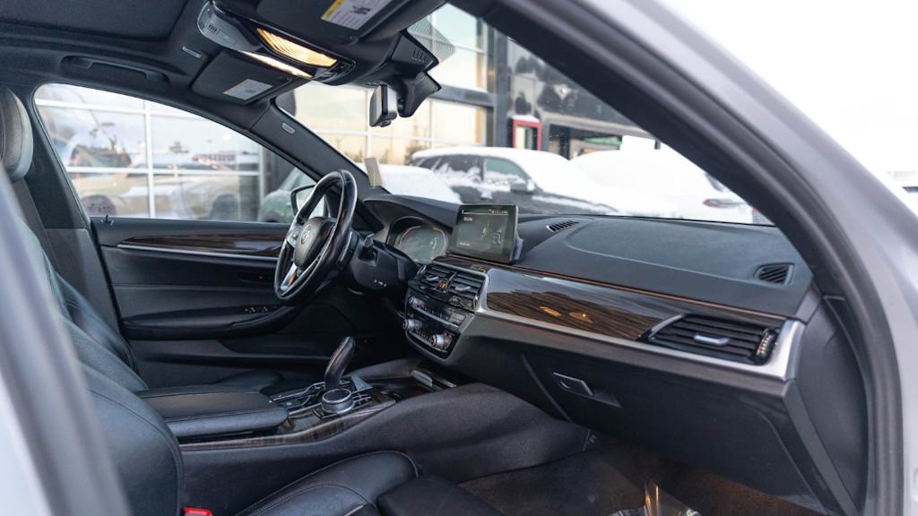 Thumbnail: 2020 BMW 5 Series - 2