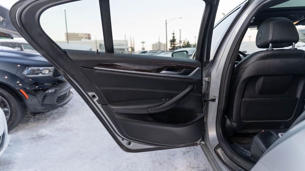 Thumbnail: 2020 BMW 5 Series - 30