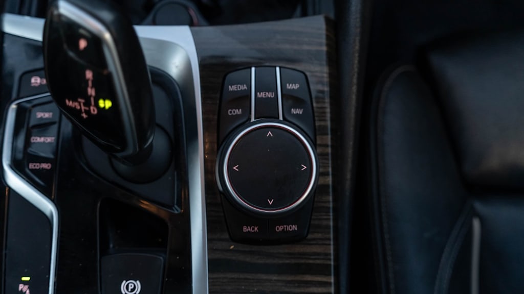 Thumbnail: 2020 BMW 5 Series - 27