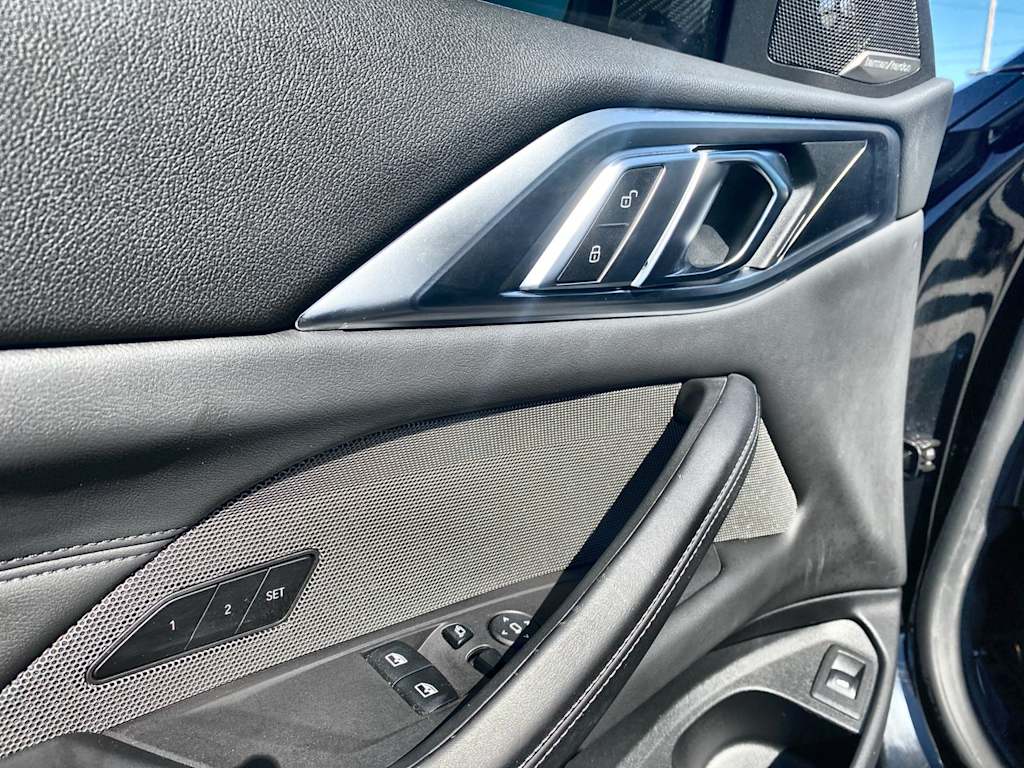 Thumbnail: 2024 BMW M4 - 21