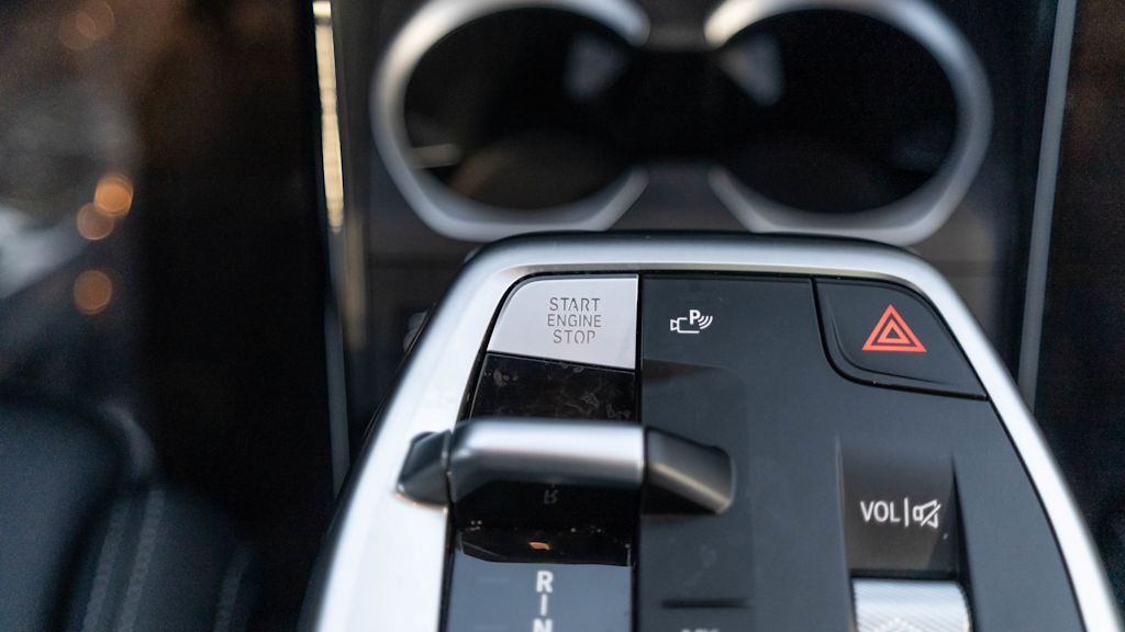 Thumbnail: 2025 BMW X2 - 36