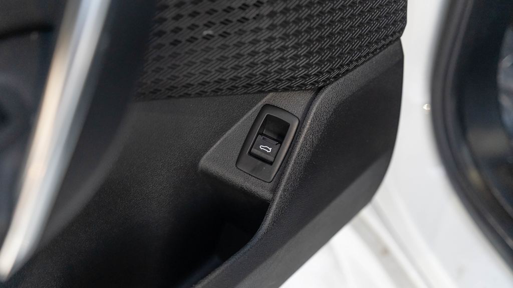 Thumbnail: 2025 BMW X2 - 53