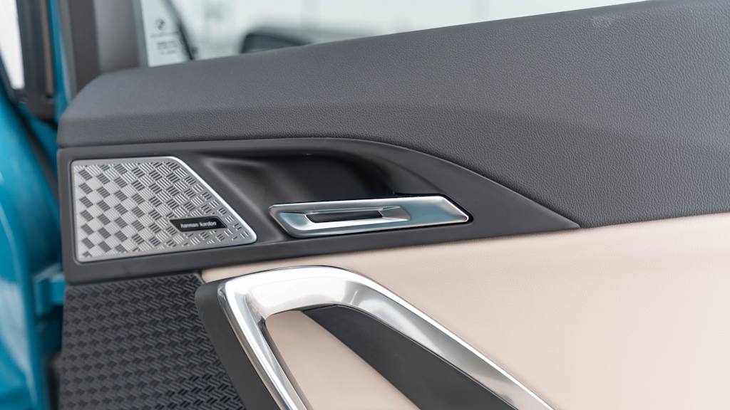 Thumbnail: 2025 BMW X1 - 30