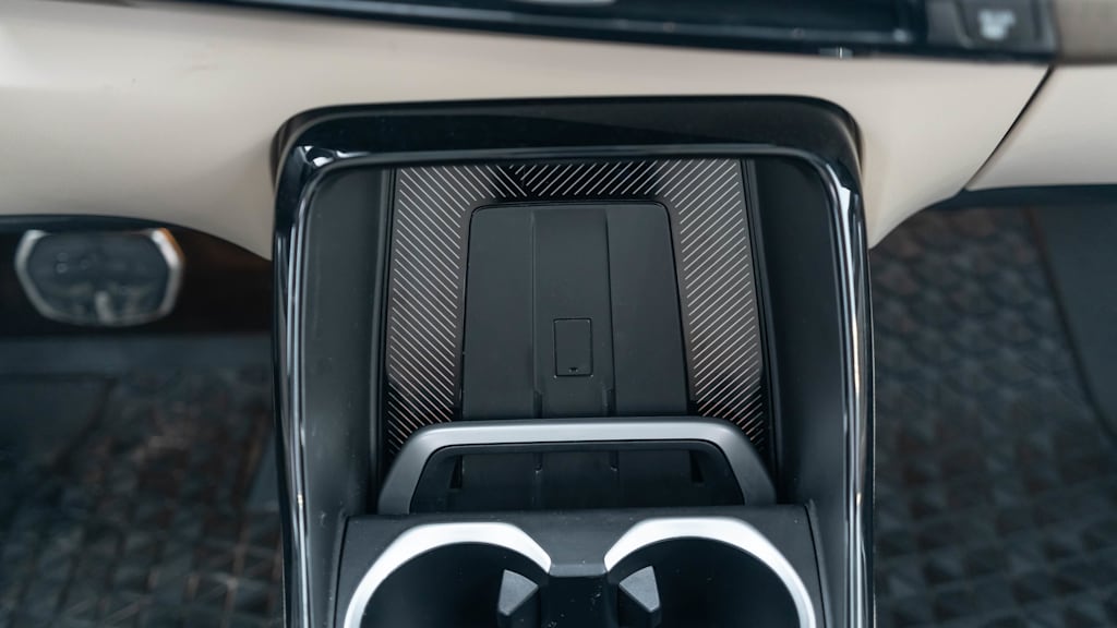 Thumbnail: 2025 BMW X1 - 14