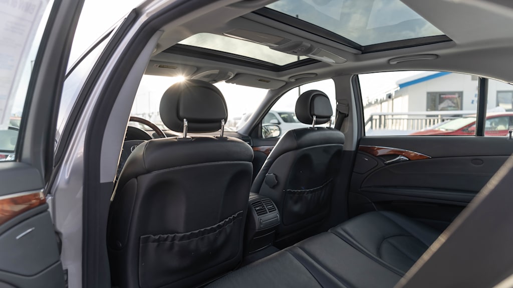 Thumbnail: 2004 Mercedes-Benz E-Class - 12