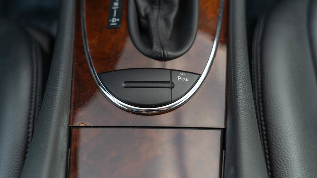 Thumbnail: 2004 Mercedes-Benz E-Class - 47