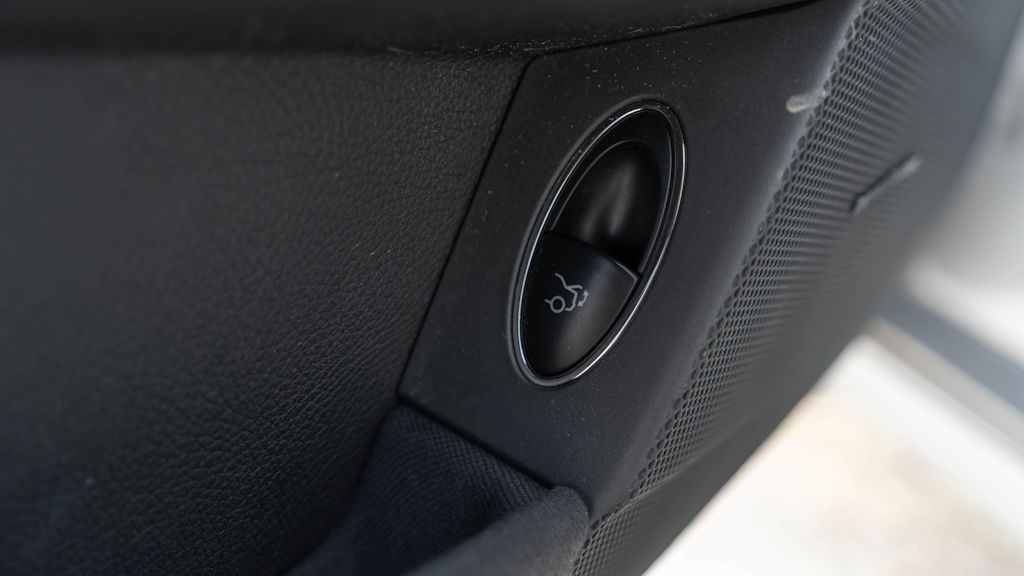 Thumbnail: 2004 Mercedes-Benz E-Class - 55