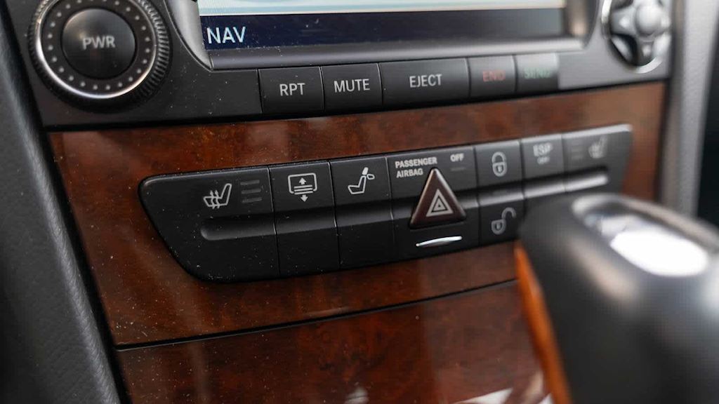 Thumbnail: 2004 Mercedes-Benz E-Class - 101