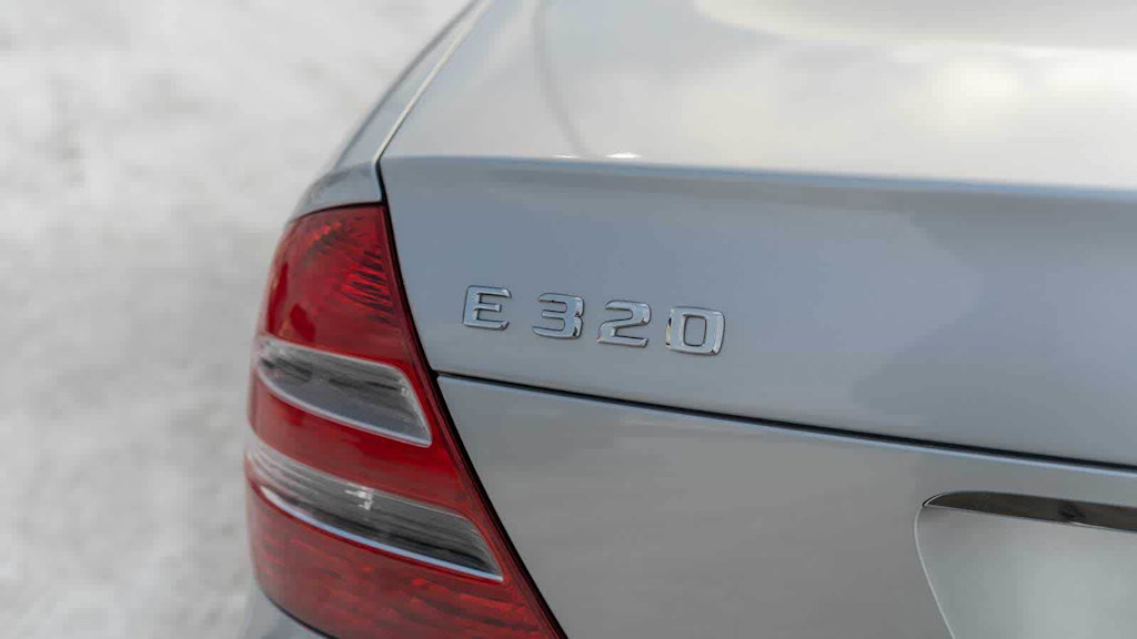 Thumbnail: 2004 Mercedes-Benz E-Class - 6