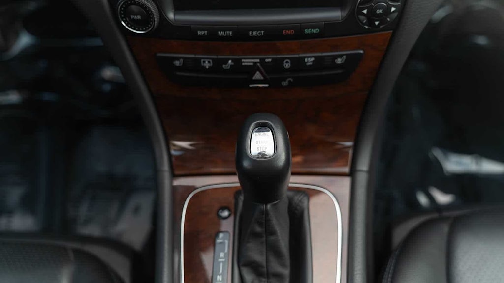 Thumbnail: 2004 Mercedes-Benz E-Class - 59