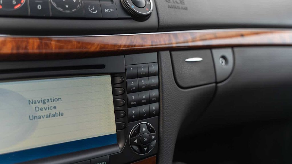 Thumbnail: 2004 Mercedes-Benz E-Class - 98