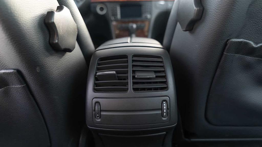 Thumbnail: 2004 Mercedes-Benz E-Class - 48