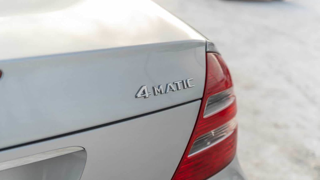 Thumbnail: 2004 Mercedes-Benz E-Class - 22