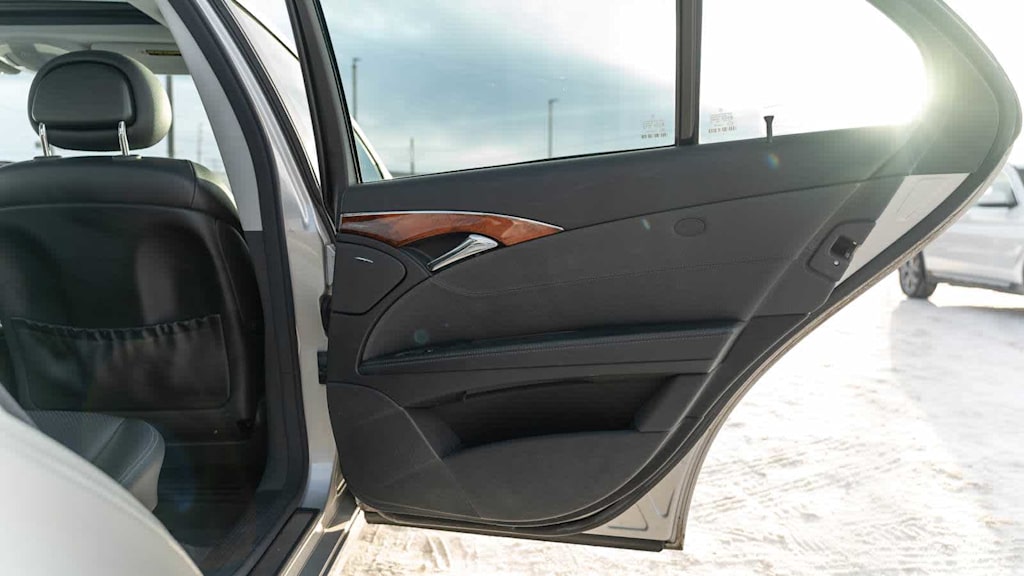 Thumbnail: 2004 Mercedes-Benz E-Class - 41