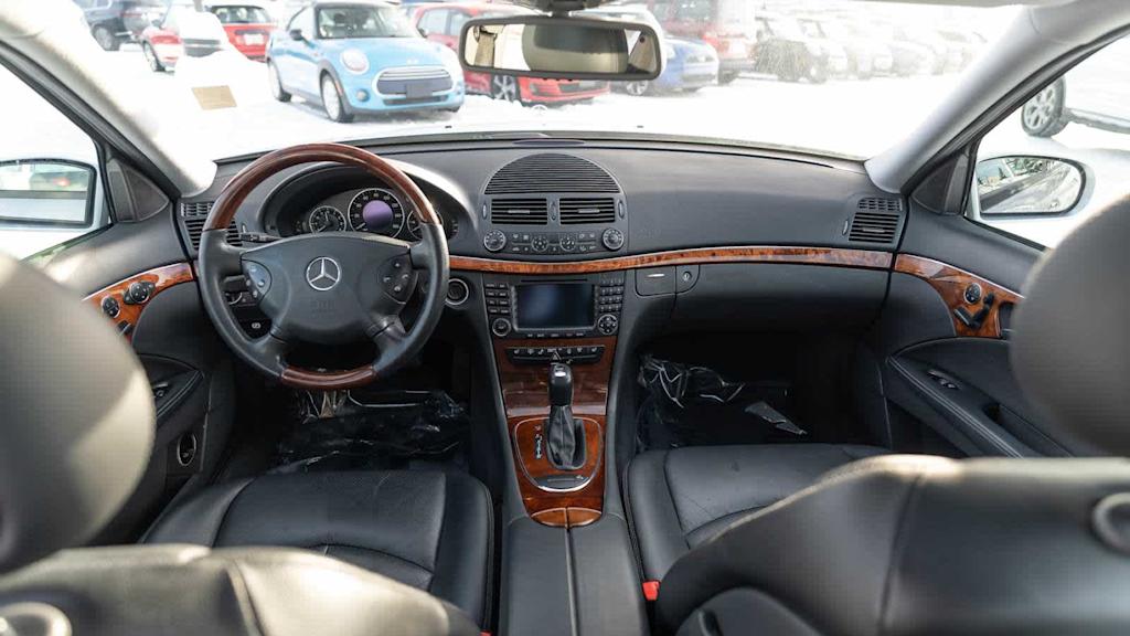 Thumbnail: 2004 Mercedes-Benz E-Class - 14