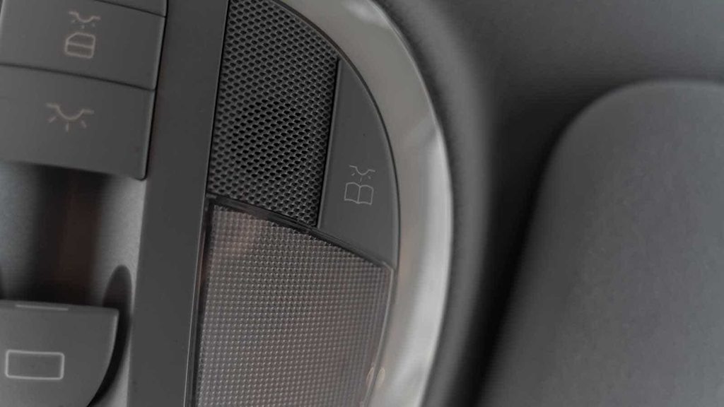 Thumbnail: 2004 Mercedes-Benz E-Class - 112