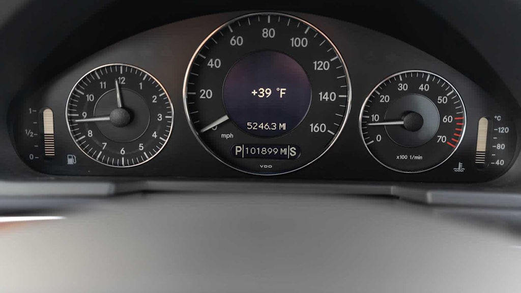 Thumbnail: 2004 Mercedes-Benz E-Class - 91