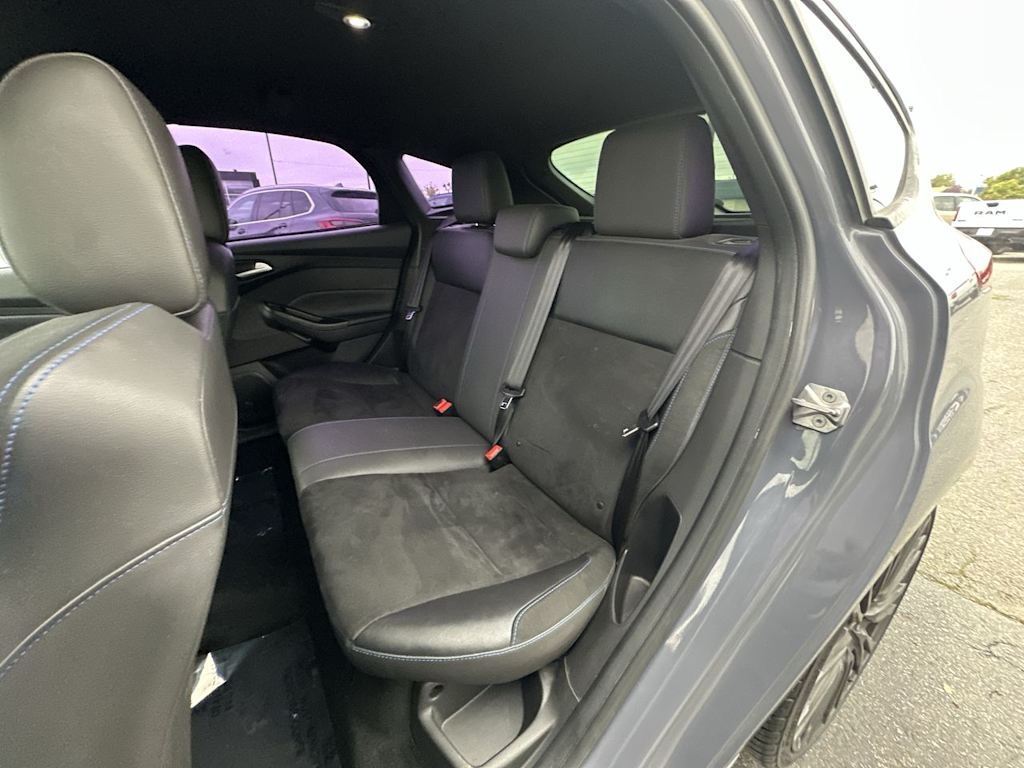 Thumbnail: 2017 Ford Focus - 23