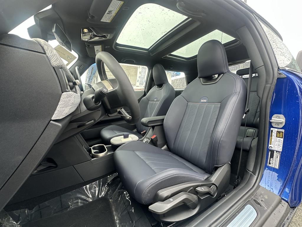 Thumbnail: 2025 MINI Cooper - 8