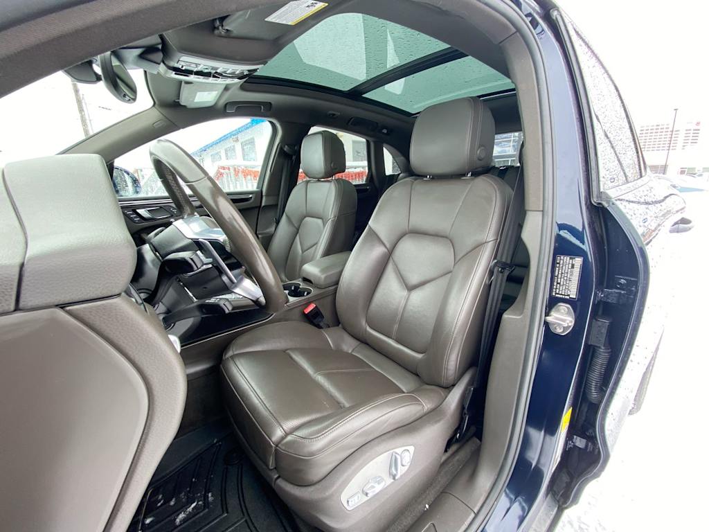 2018 Porsche Macan Base 7