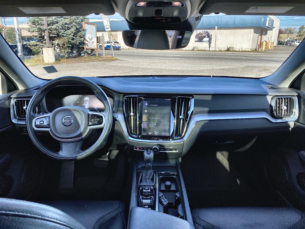 Thumbnail: 2020 Volvo V60 - 2