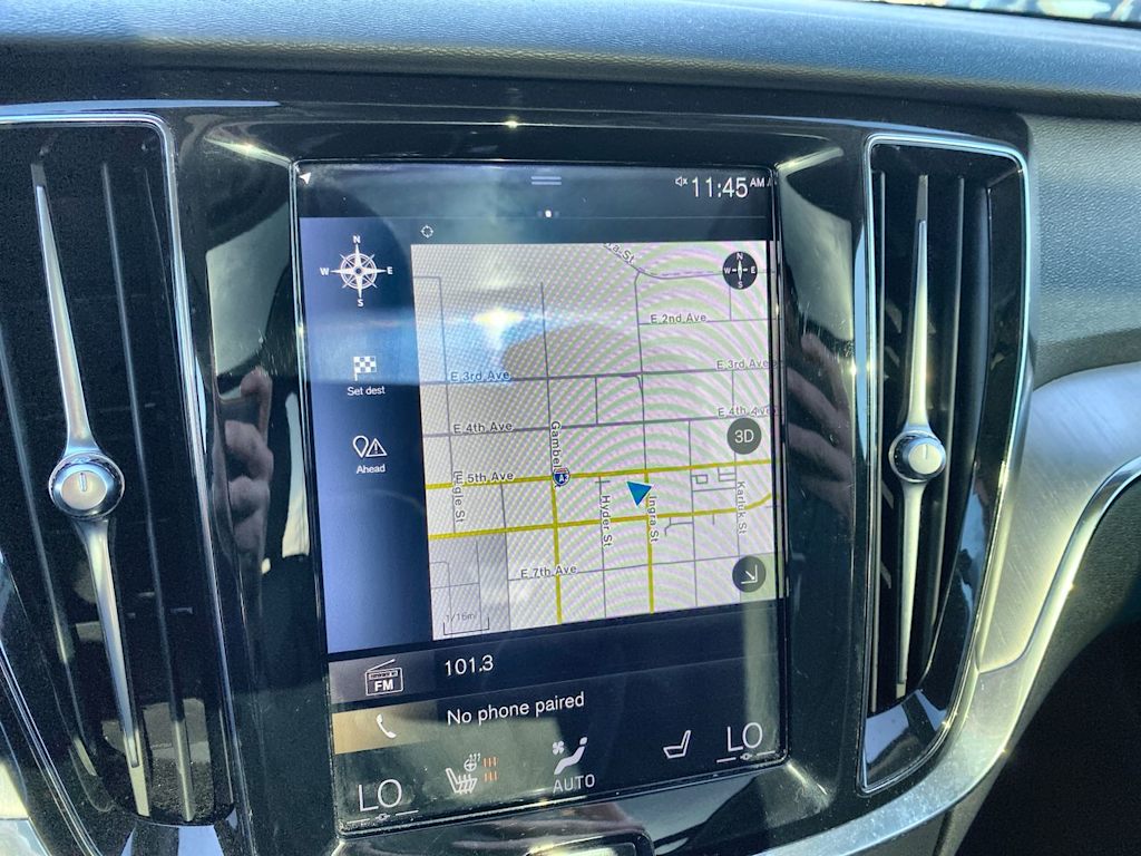 Thumbnail: 2020 Volvo V60 - 24