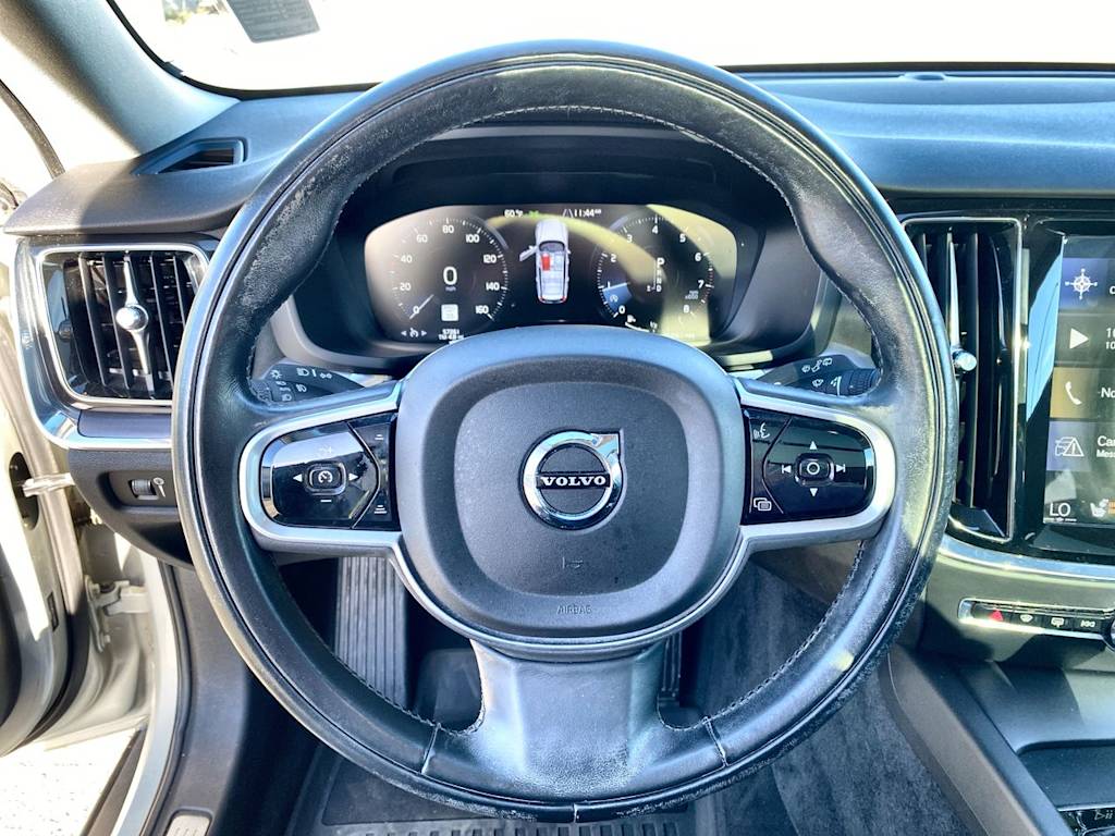 Thumbnail: 2020 Volvo V60 - 11