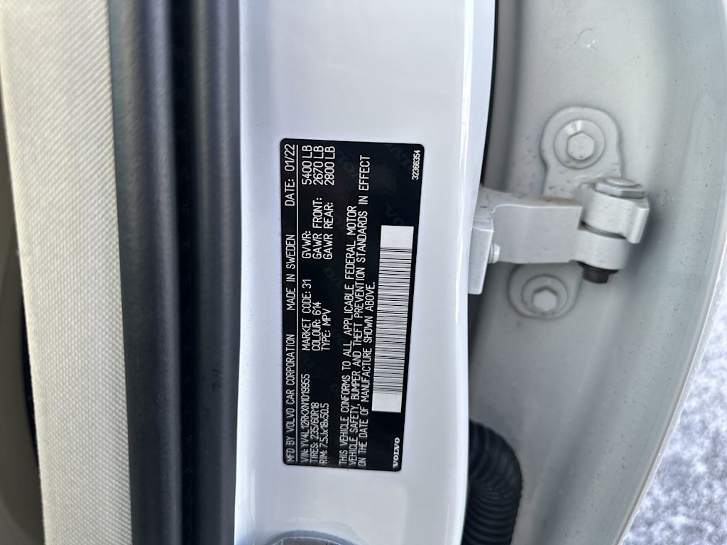 Thumbnail: 2022 Volvo XC60 - 11