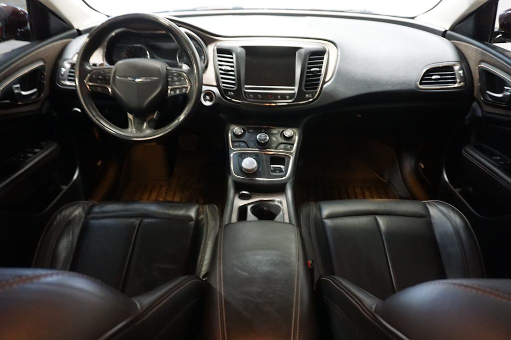 Thumbnail: 2015 Chrysler 200 - 2