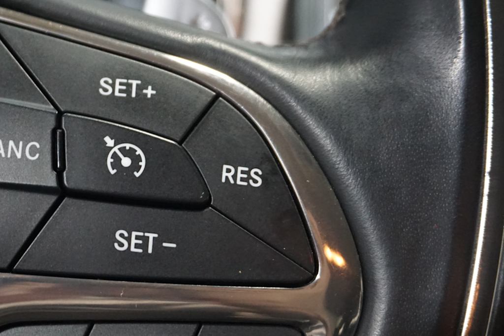 Thumbnail: 2015 Chrysler 200 - 26