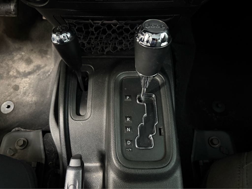 Thumbnail: 2018 Jeep Wrangler - 23