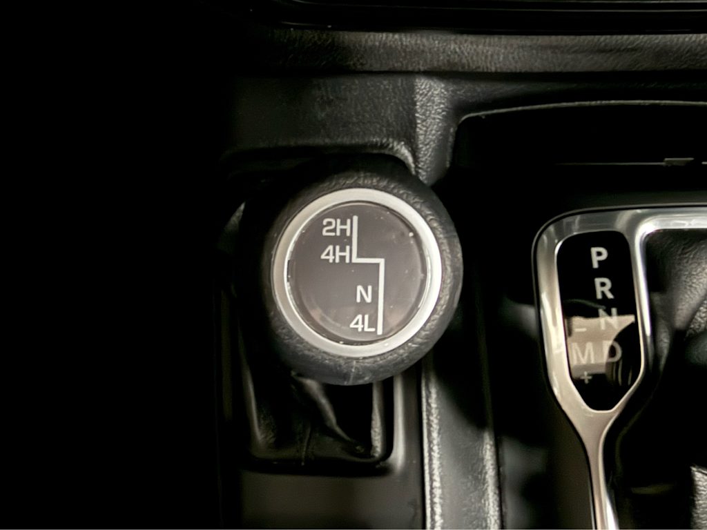 Thumbnail: 2023 Jeep Wrangler - 25